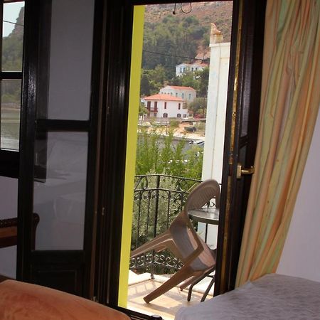 Mandraki Paradise Meyísti Dış mekan fotoğraf